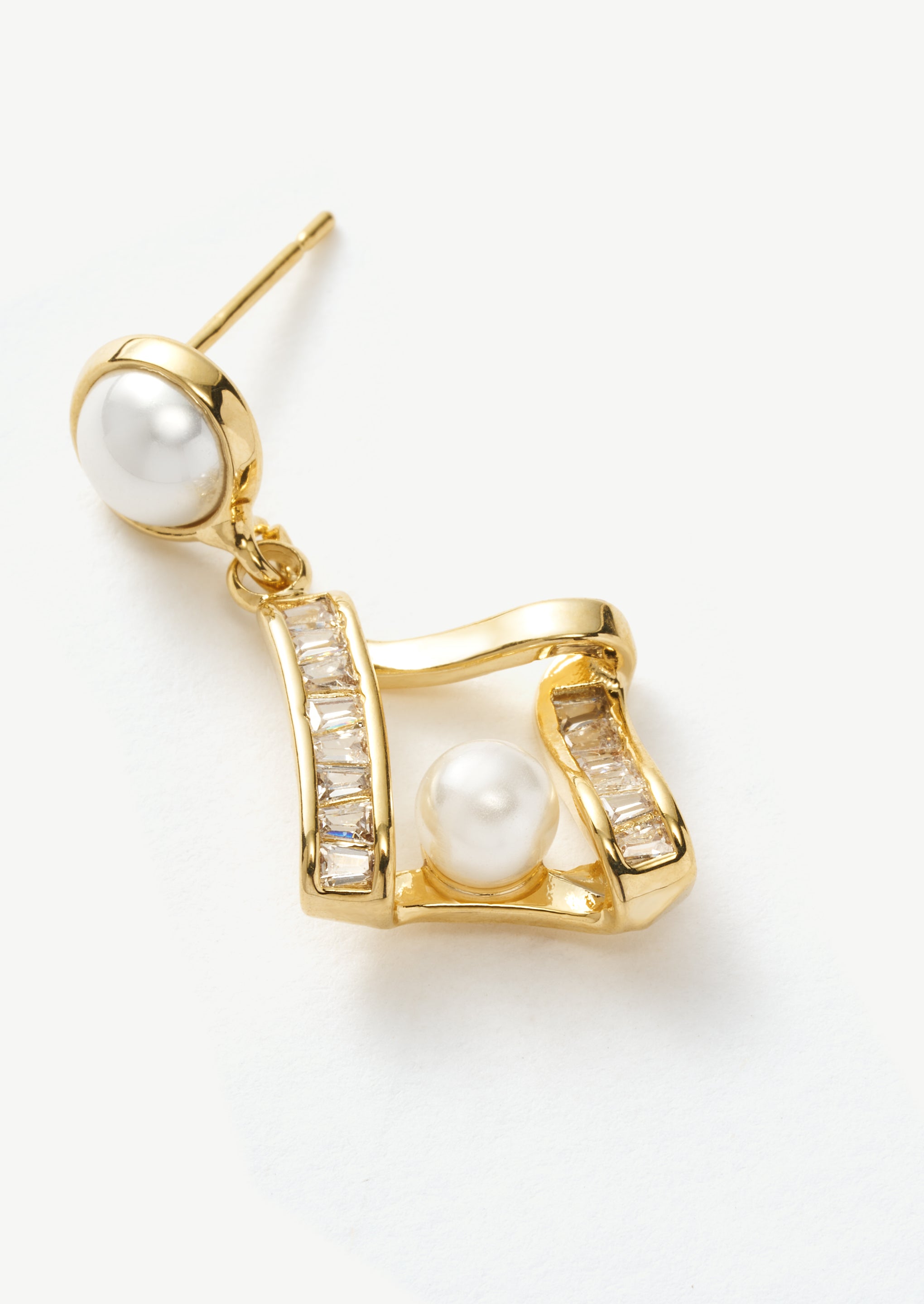 Geometric Pearl Earrings