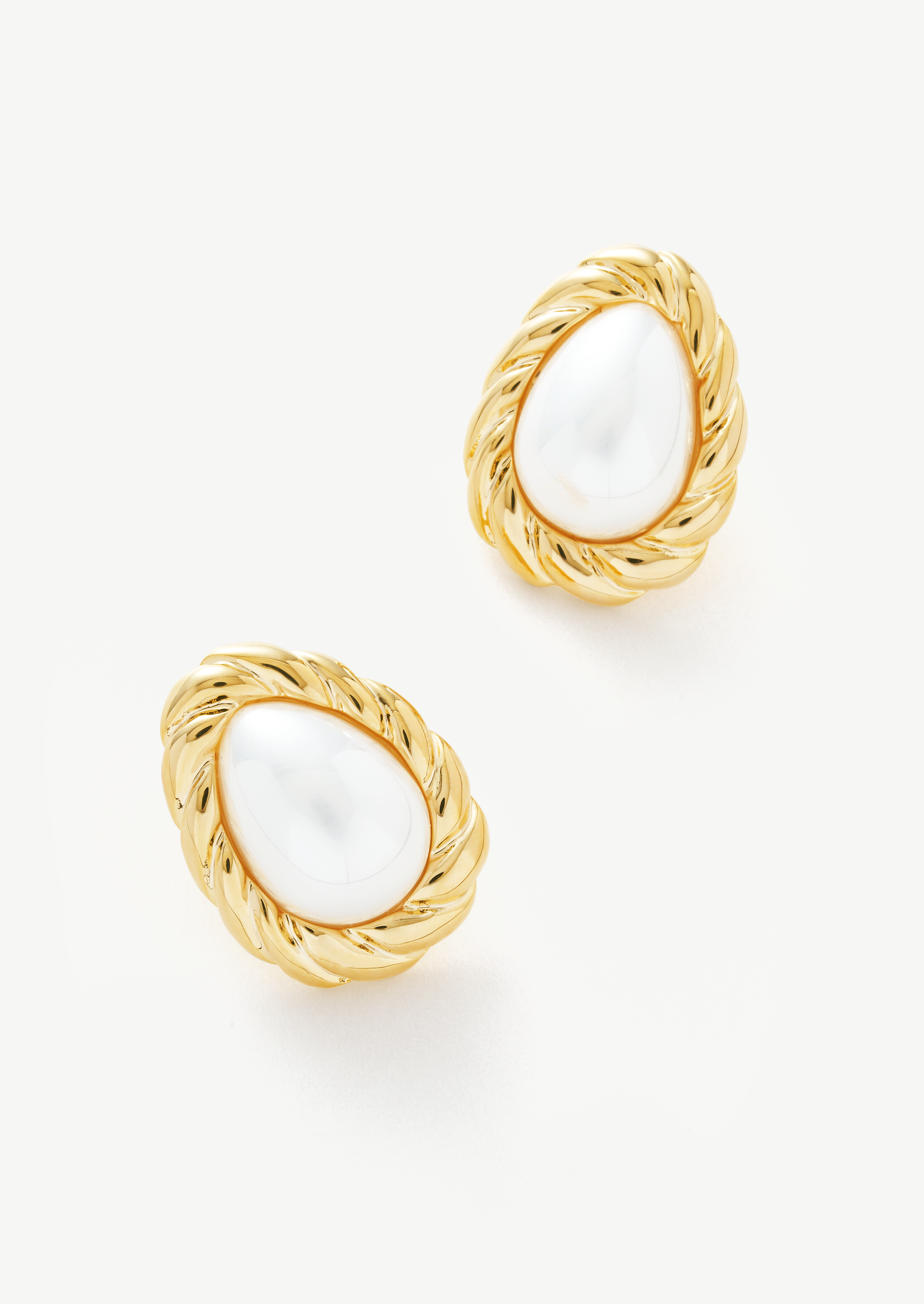 Vintage Pearl Stud Earrings