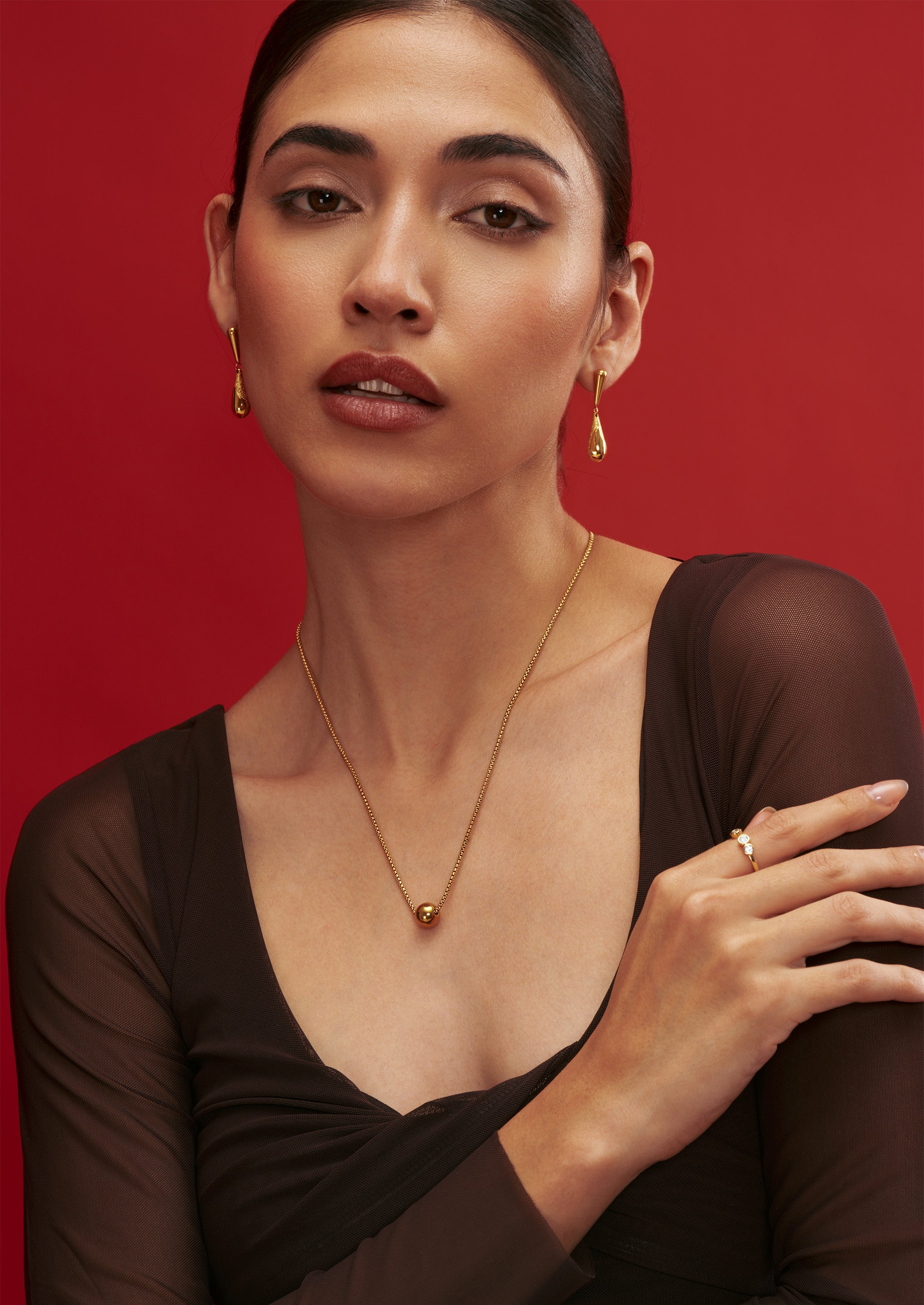 Bold Bead Pendant Necklace