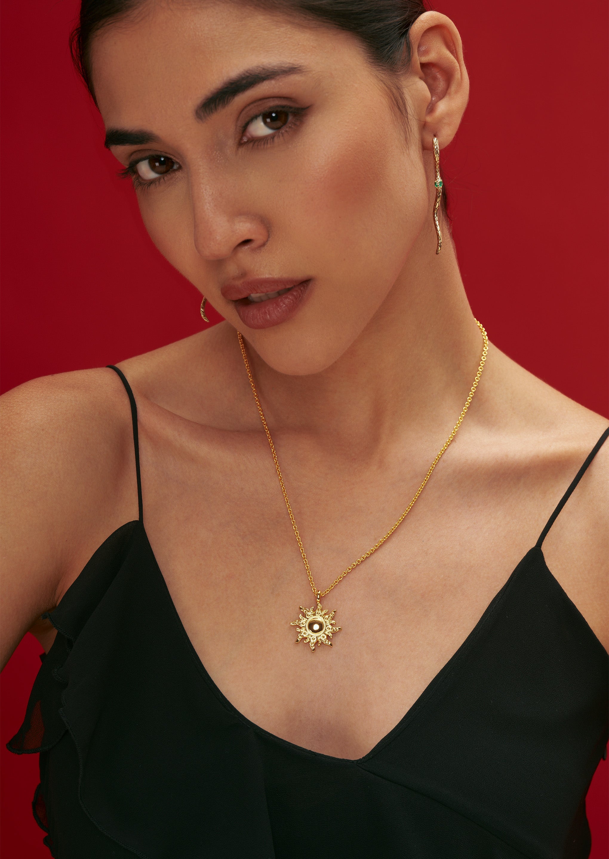 Sunburst Pendant Chain Necklace