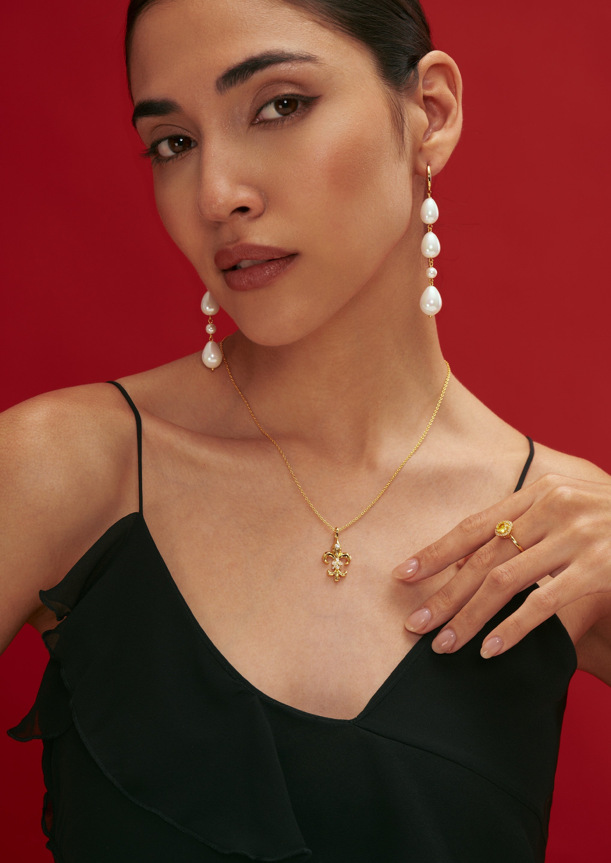 Fleur-de-Lis Pendant Necklace