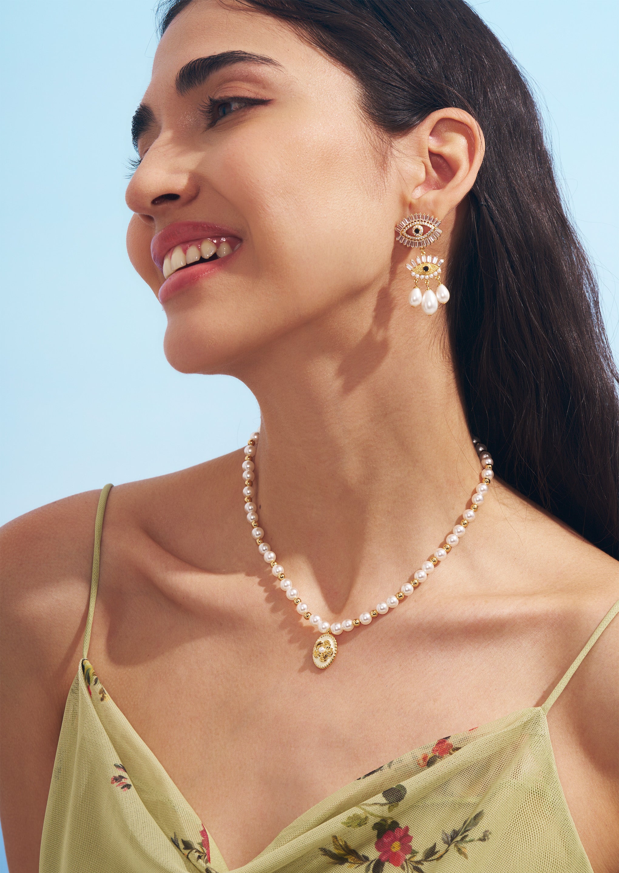 Flower Pearl Pendant Necklace