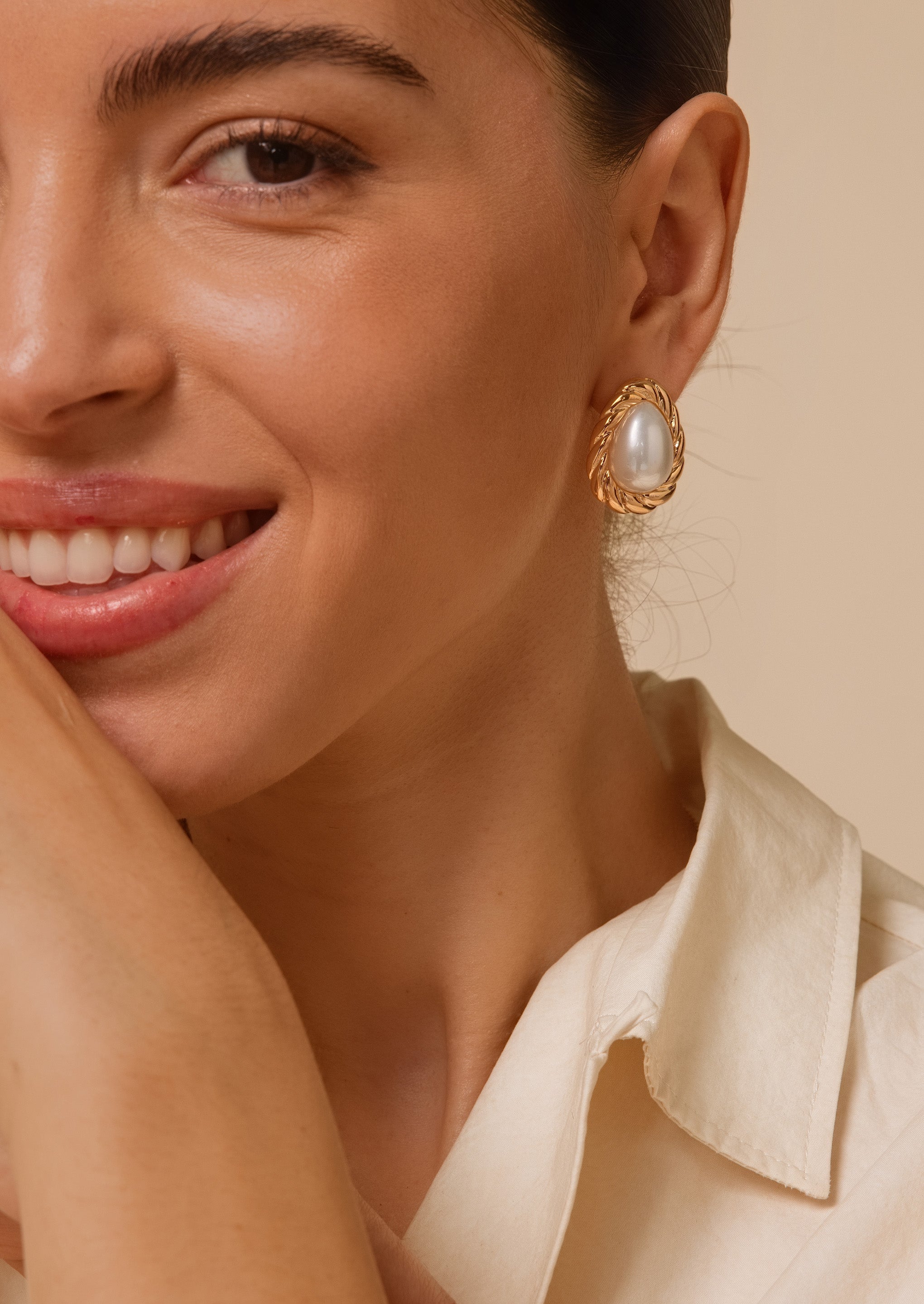 Vintage Pearl Stud Earrings