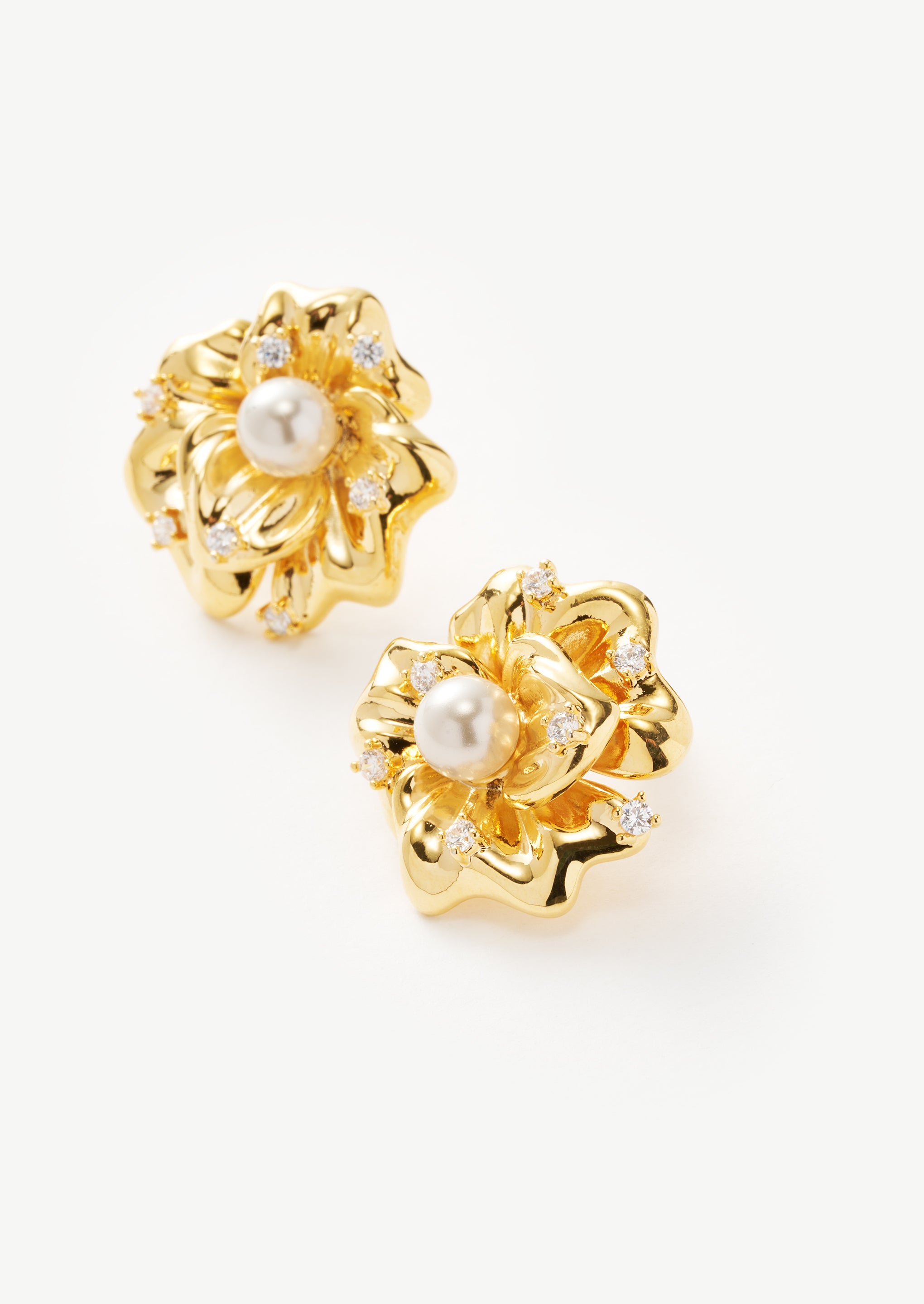 Pearl Flower Stud Earrings