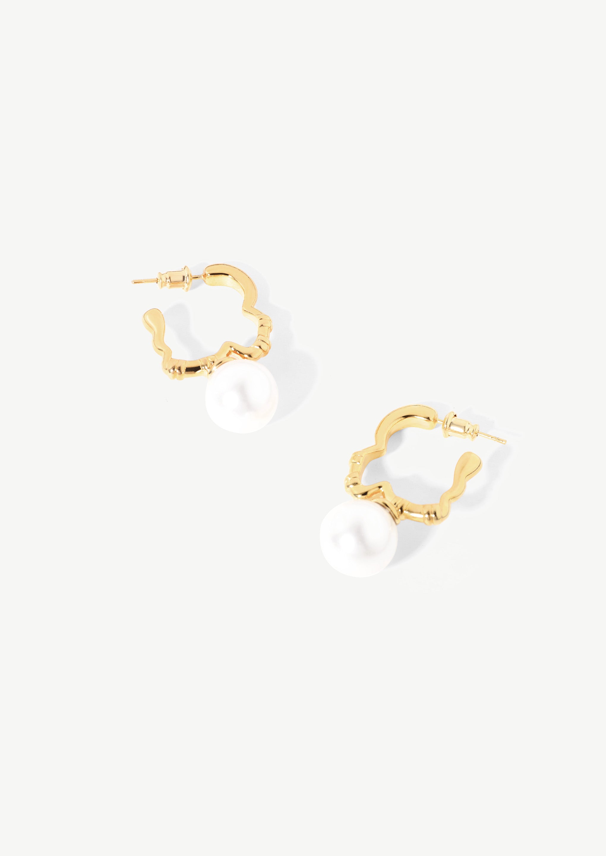 Ridge Pearl Hoop Earrings