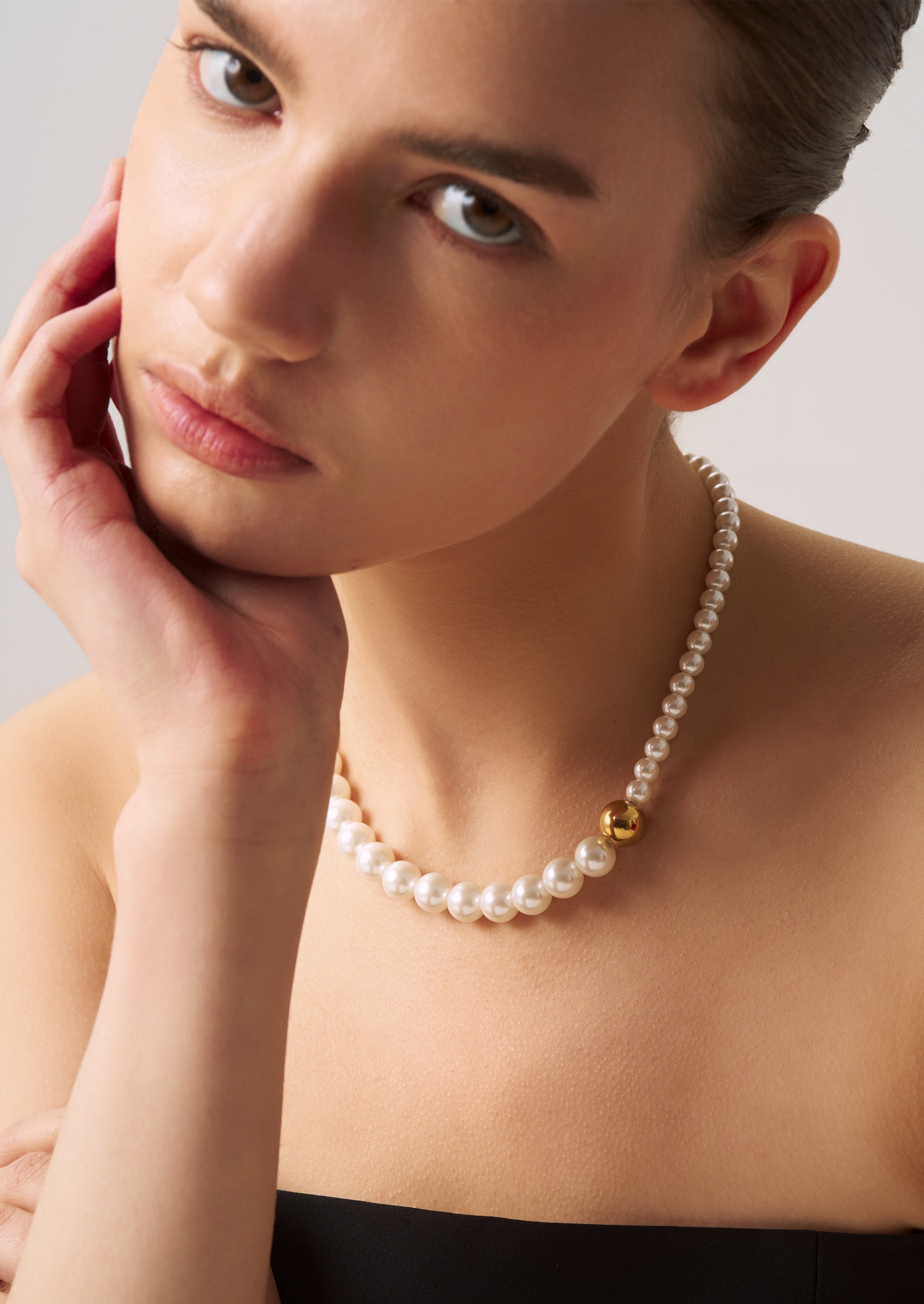 Graduated Pearl Beaded Necklace