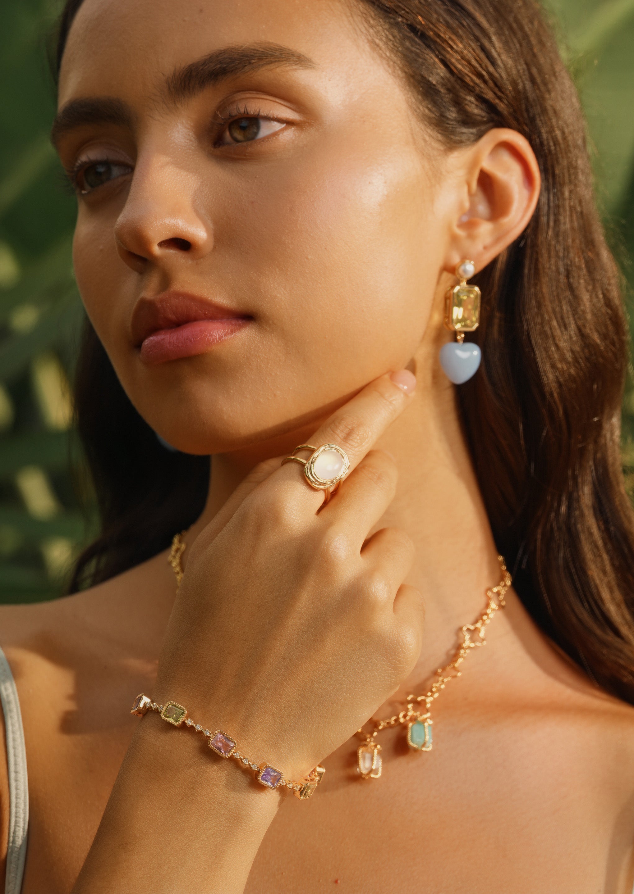 Bague en pierre précieuse fondue