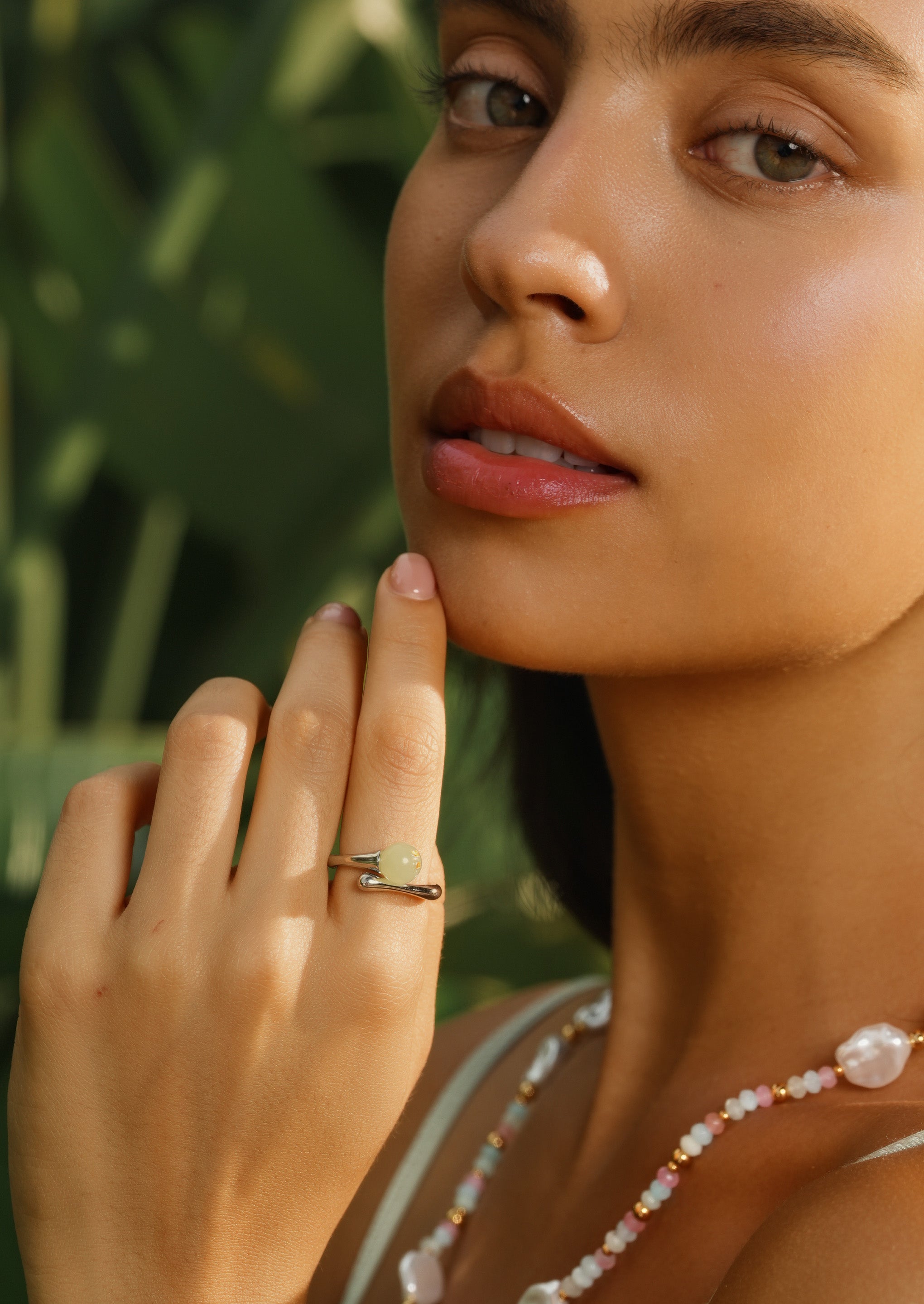Offener Ring mit Kristall